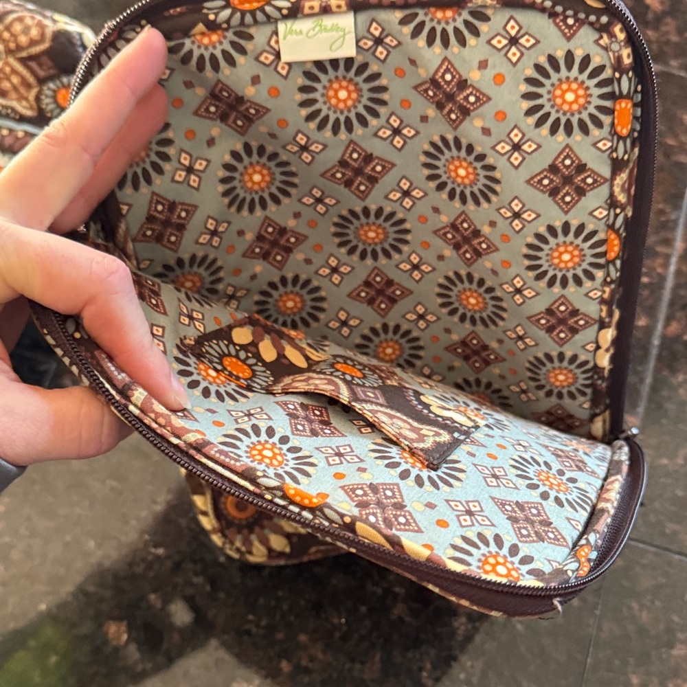 Vera Bradley Brown Canyon Patterned Travel Set - Picture 7 of 7